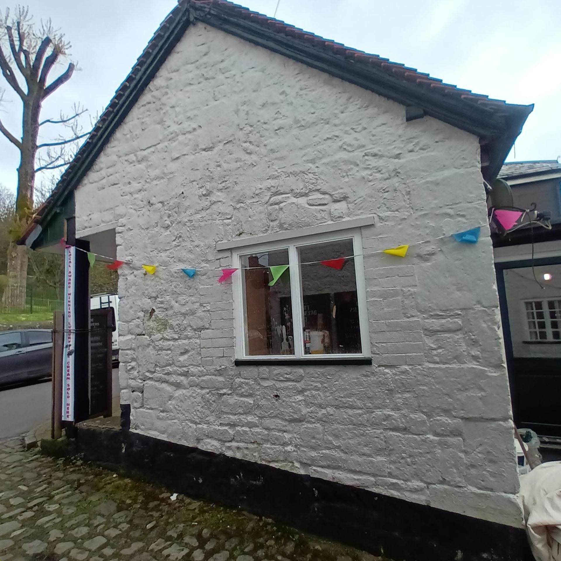 Little Brewers Escape To The Foot Of Gold Hill Dorset