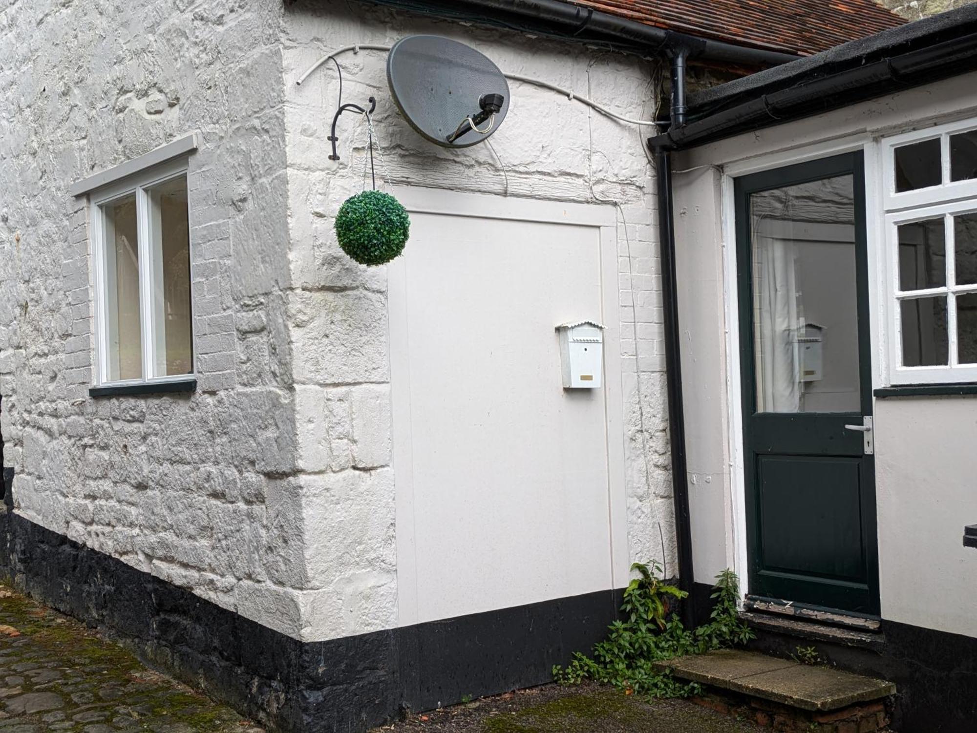 Little Brewers Escape To The Foot Of Gold Hill Dorset Apartment *